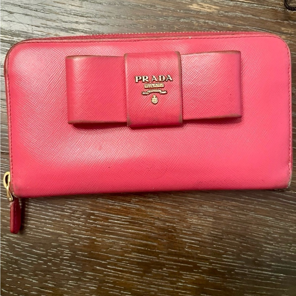 Prada Milano red wallet